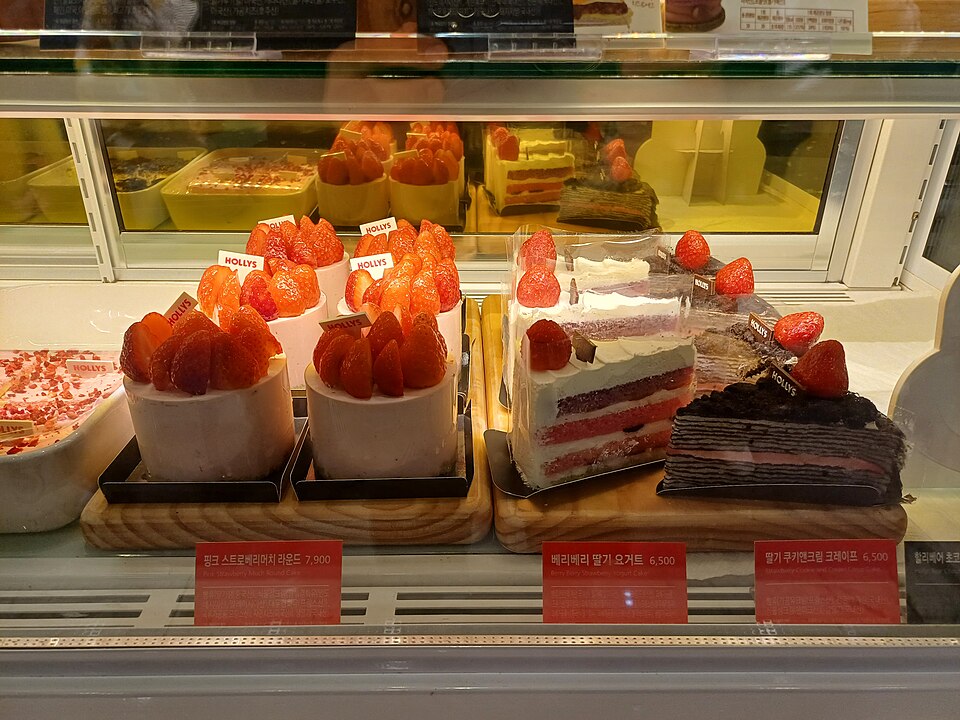 File:20241222 딸기케이크 2.jpg
