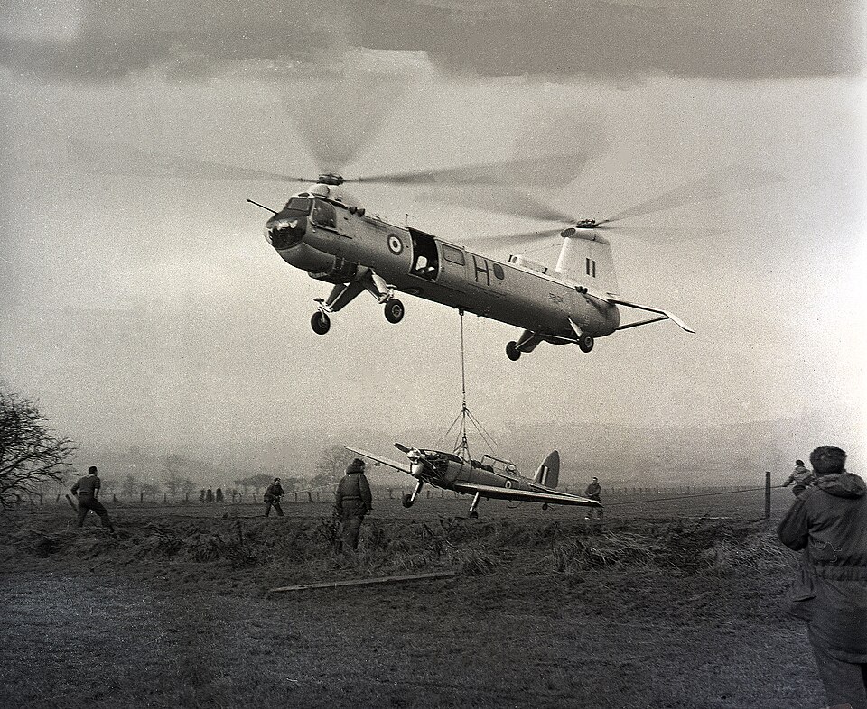 File:BRISTOL BELVERDERE rescues Chipmunk 1965jpg.jpg