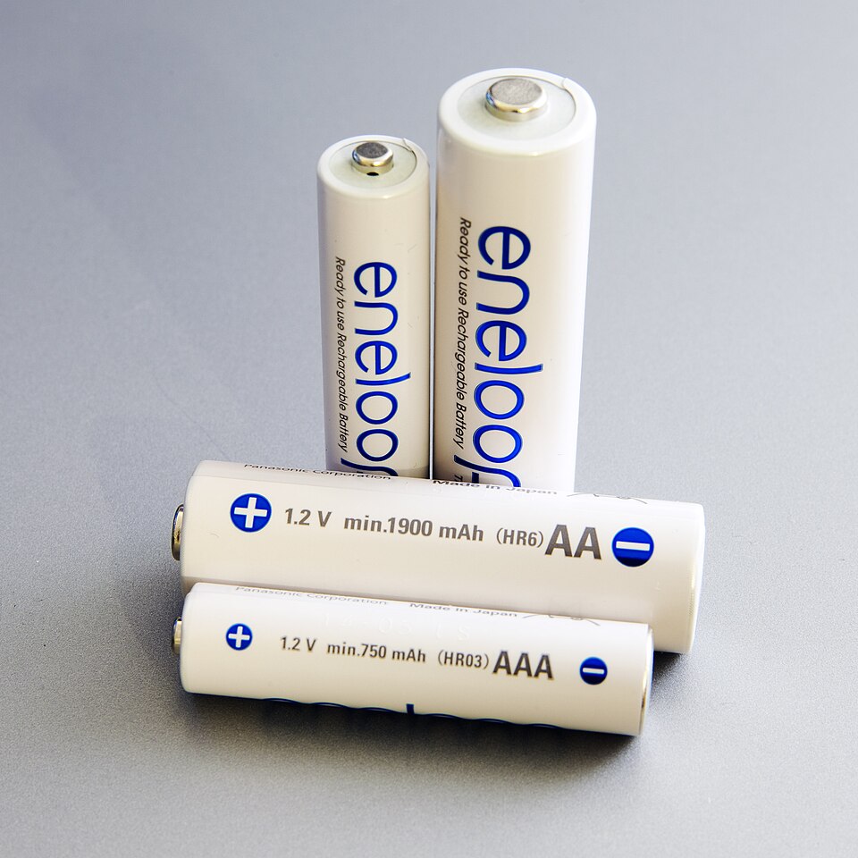 File:Eneloop 6420.jpg