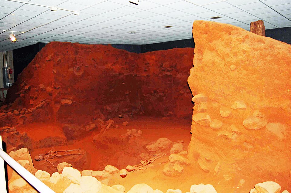 File:KolomokiInside.jpg