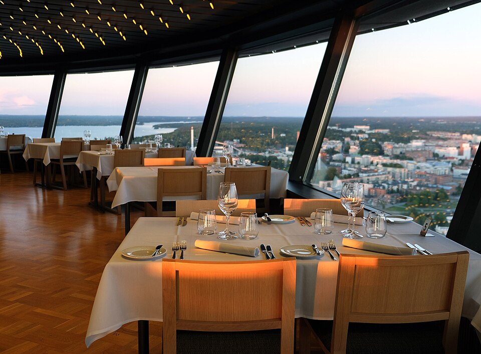 File:Restaurant Näsinneula.jpg