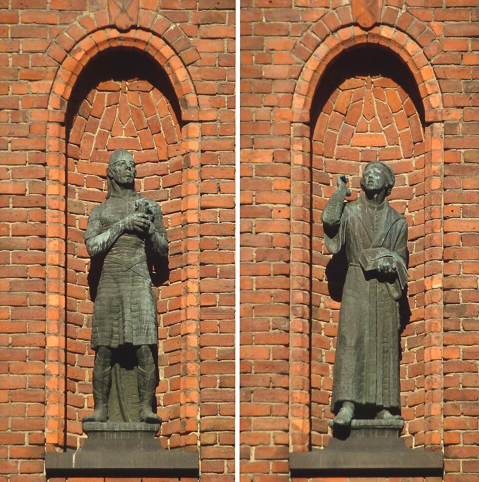 File:Stadshuset Olof Skötkonung Olaus Petri.jpg