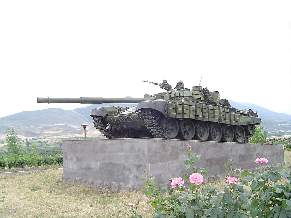 File:Tank memorial Stepanakert.jpg