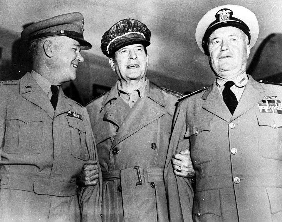 File:MacArthur Inchon planning.JPG