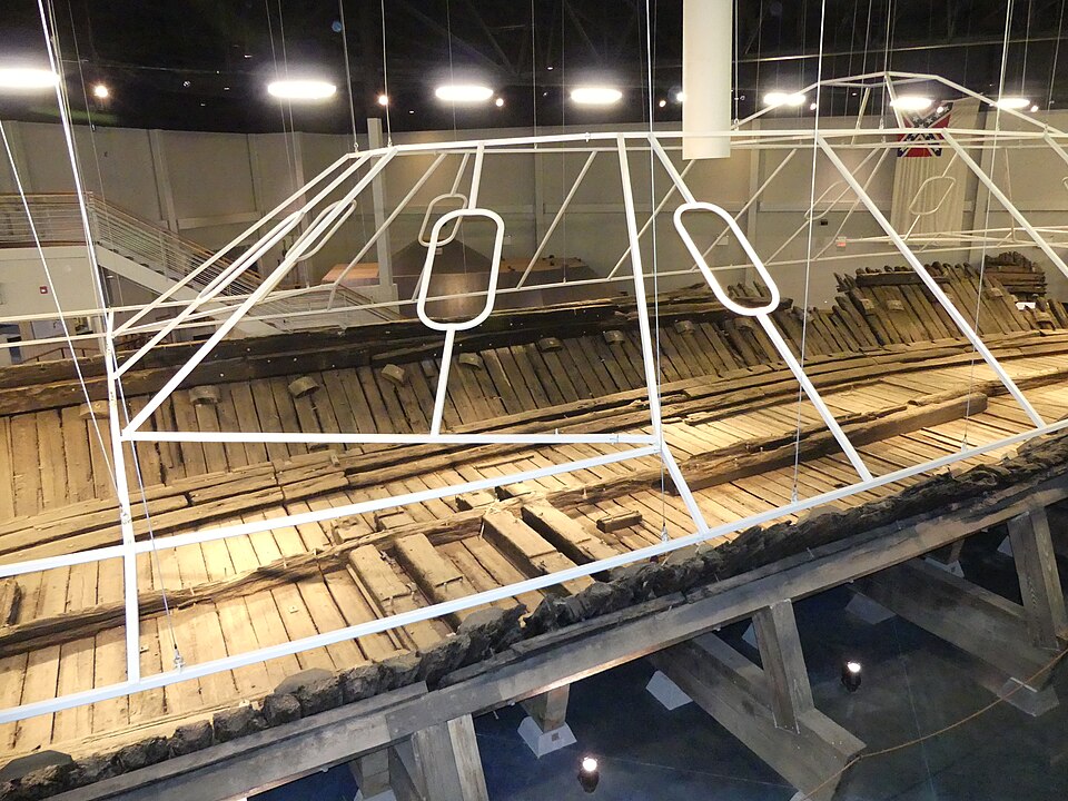 File:Side view CSS Neuse.jpg