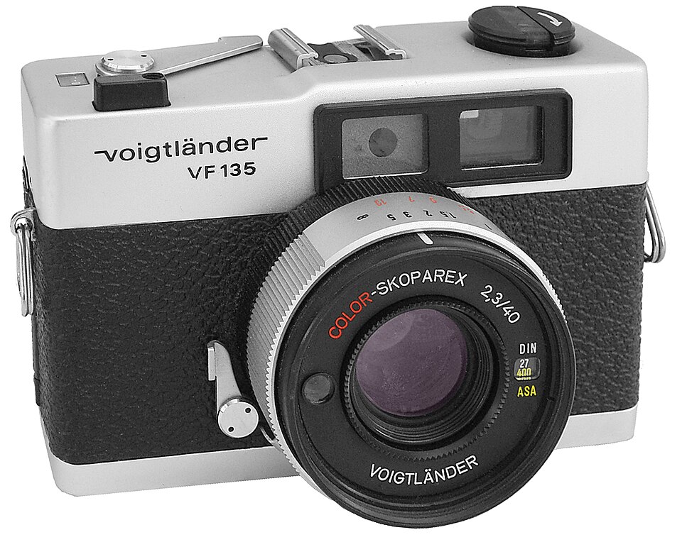 File:Voigtländer VF 135.jpg