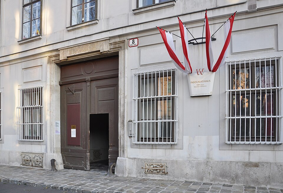 File:Wien Pasqualatihaus 2.jpg