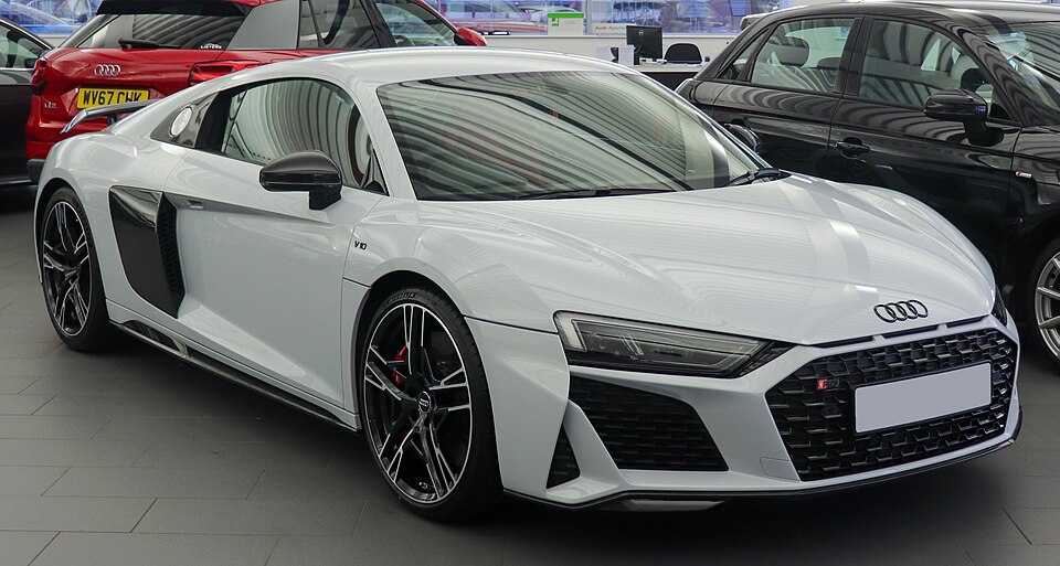 File:2020 Audi R8 V10 5.2 Front.jpg