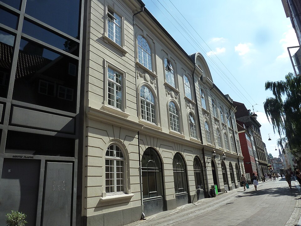 File:Pressens Hus - old part.JPG