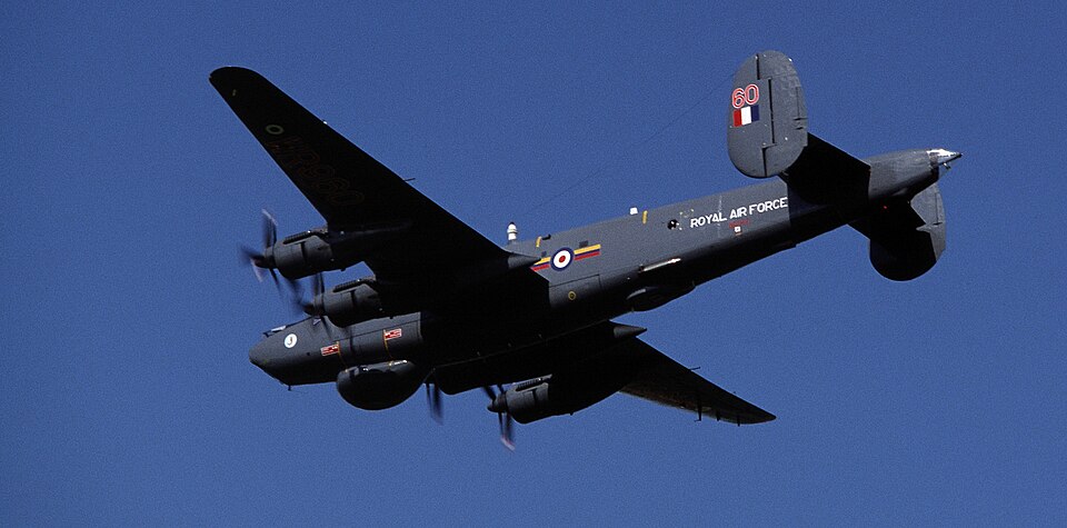 File:ShackletonAEW2 8Sqn RAF 1982.jpeg