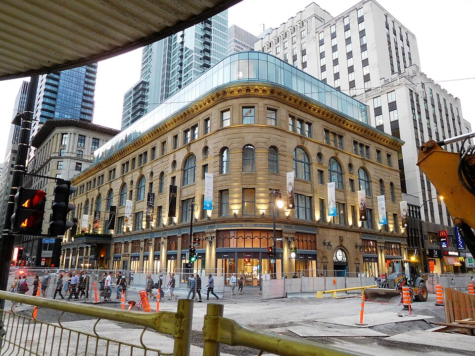 File:Square Phillips Montreal 53.jpg