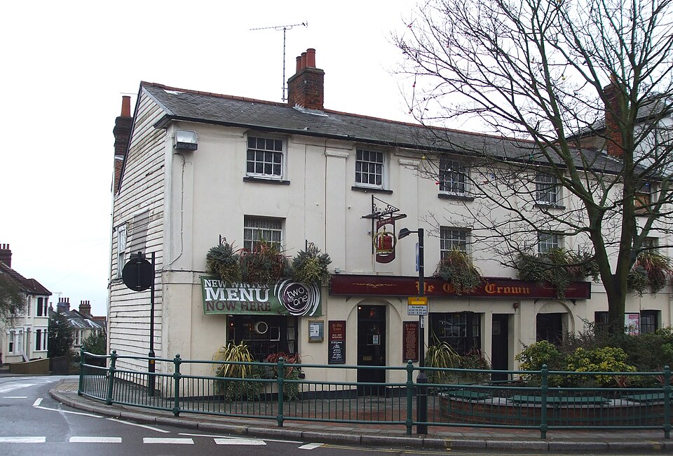 File:Ye olde crown rayleigh.jpg