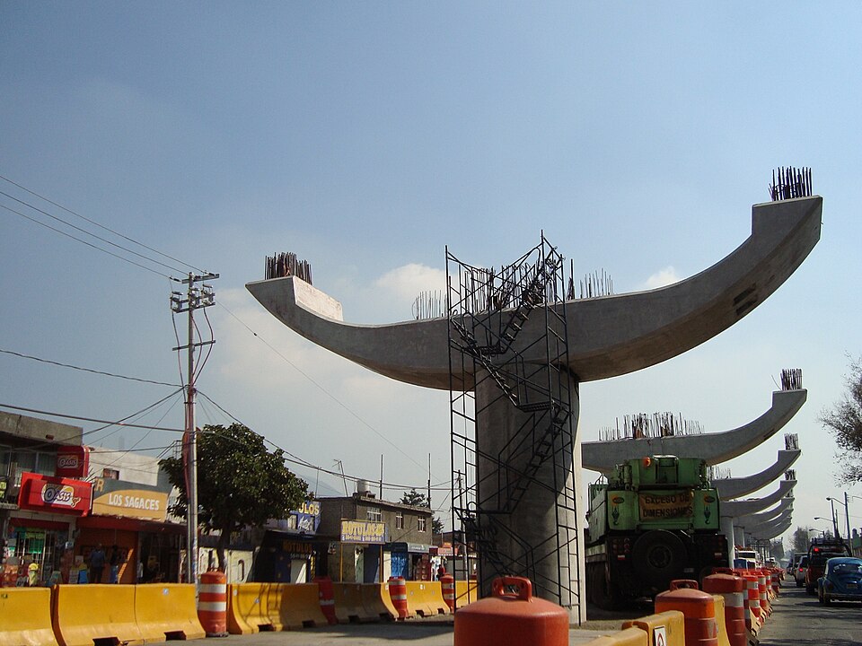 File:Zapotitlán-Obras del metro Zapotitlán.jpg