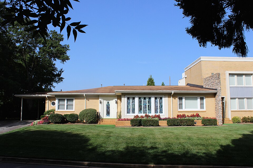 File:BobJonesSrHouse.JPG