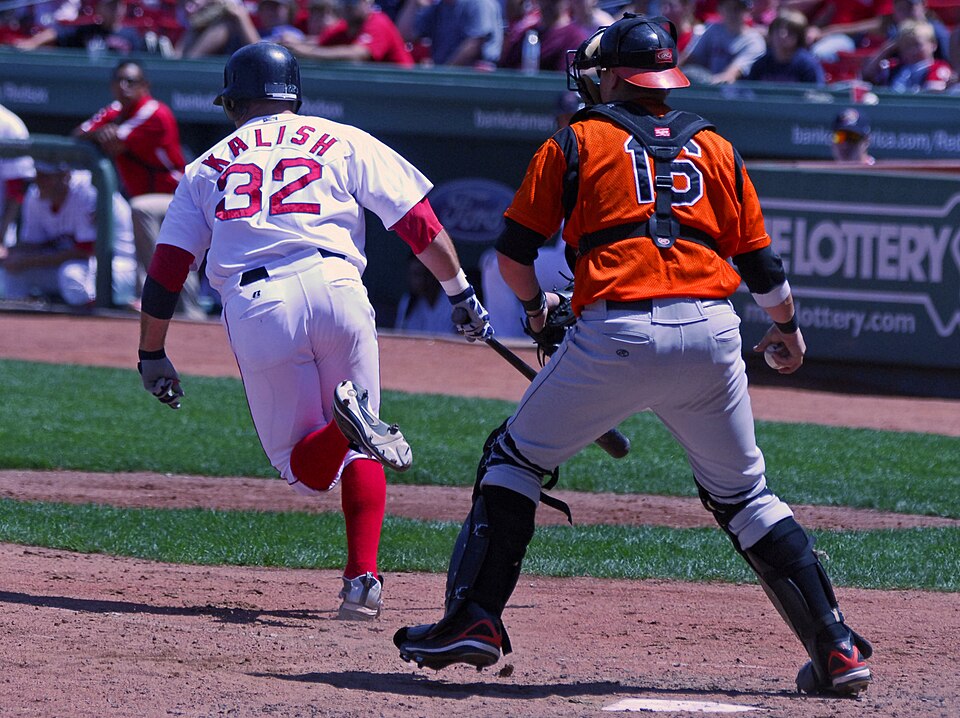 File:Kalish Leaves the Box (3802058047) (cropped).jpg
