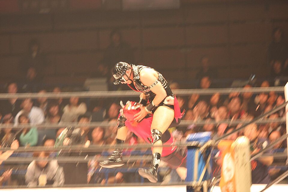 File:Razor Ramon HG Senton.jpg