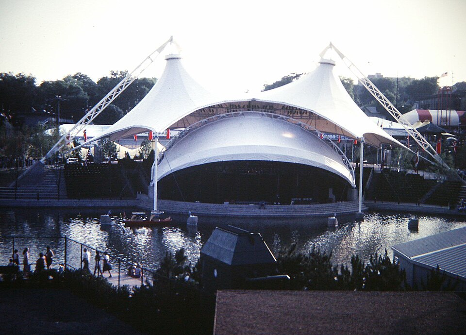 File:Tennessee Ampitheatre.jpg