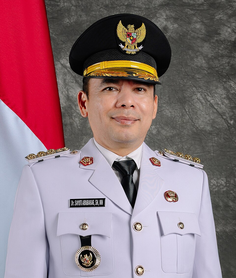 File:Wali Kota Lhokseumawe Sayuti Abubakar.jpg
