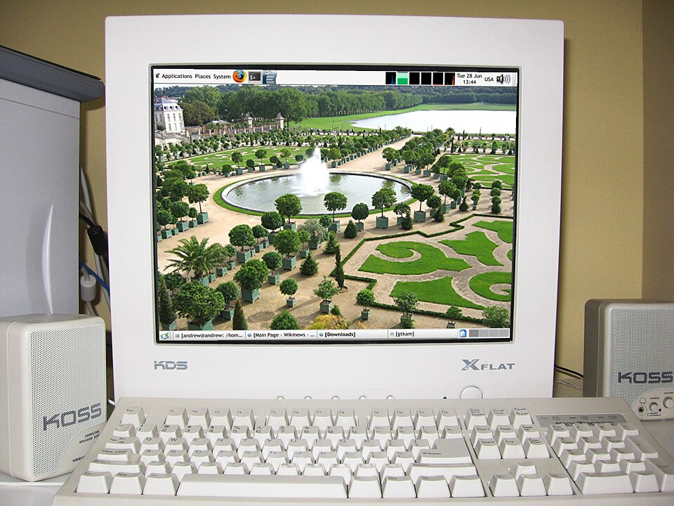 File:Computer monitor screen image simulated.jpg