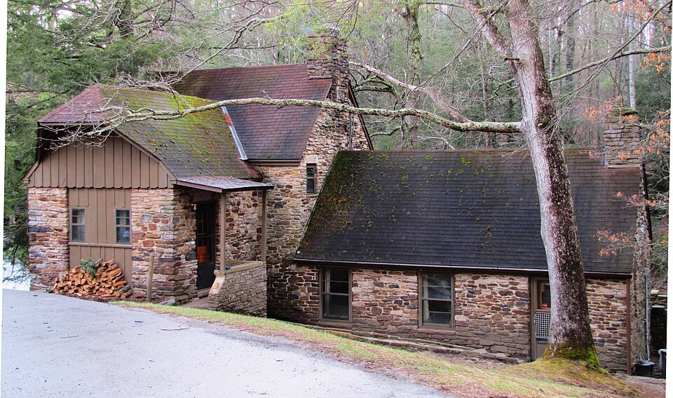File:Cumberland-mtn-st-park-millhouse-tn1.jpg
