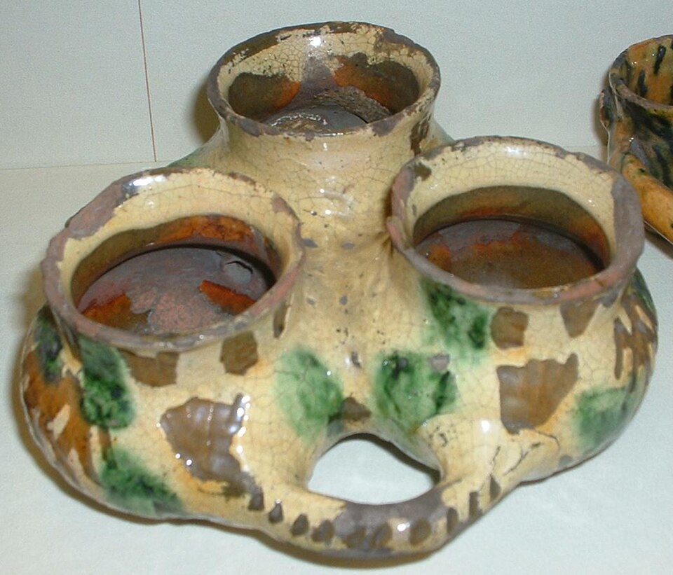 File:Fuddling cups.JPG