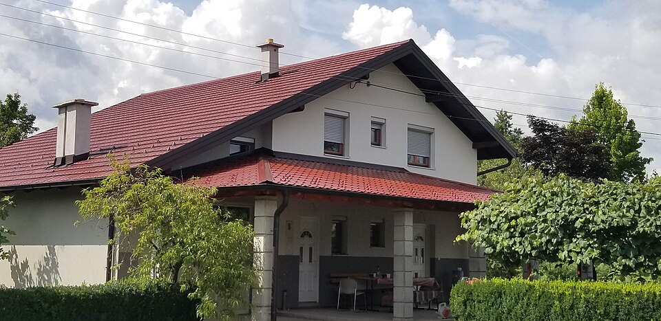 File:Gornji Luzani house Laslovarga (2).jpg