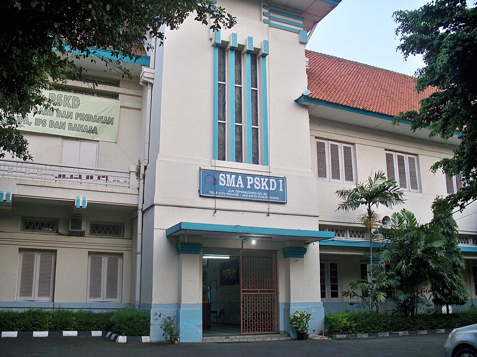 File:SMA PSKD I - panoramio.jpg