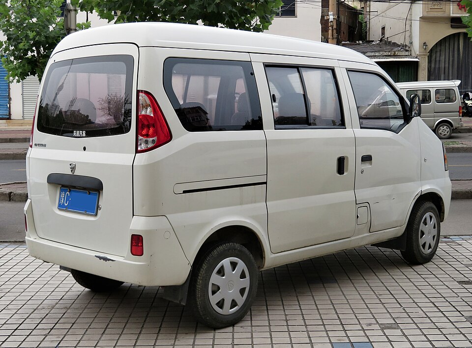 File:2010 Hafei Minyi M408, rear 8.4.18.jpg