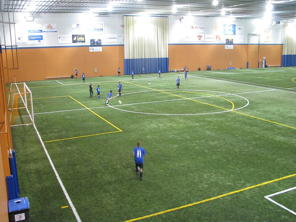File:ComplexeSoccerHoncoLévis.JPG
