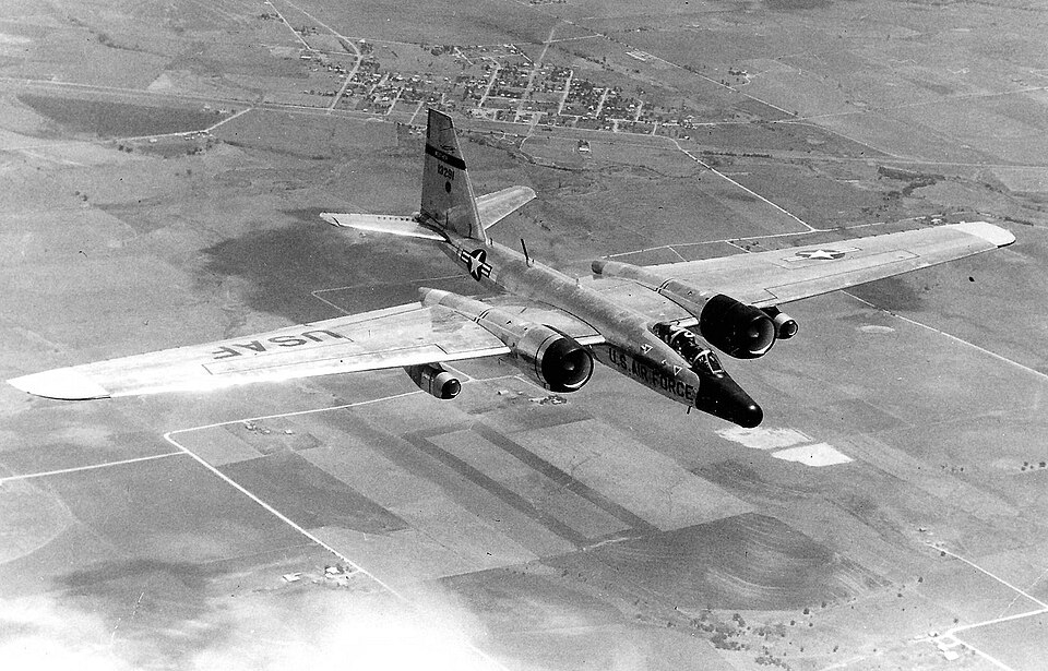 File:General Dynamics RB-57F - 63-13291.jpg