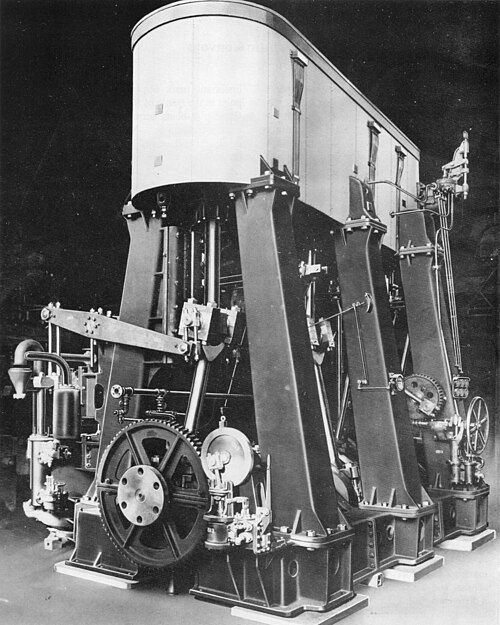 File:Liberty ship 140-ton VTE engine.jpg