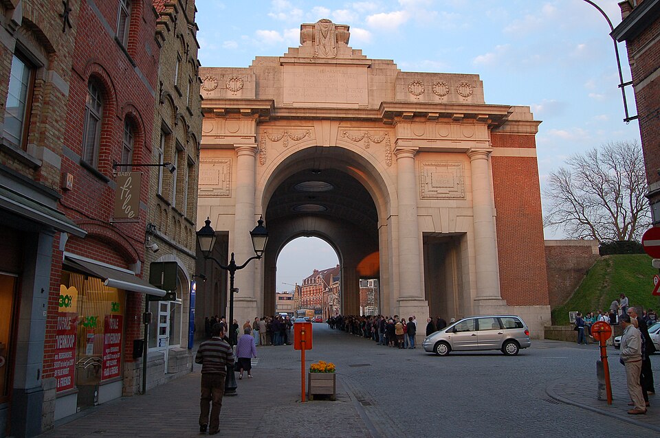 File:Menin Gate from inside Ypres.jpg