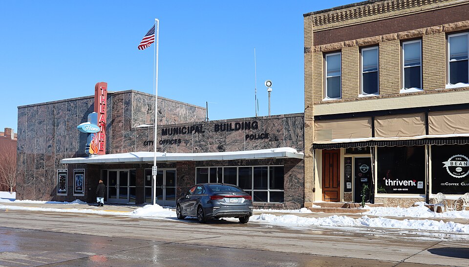 File:MunicipalBldgWellsMN.jpg