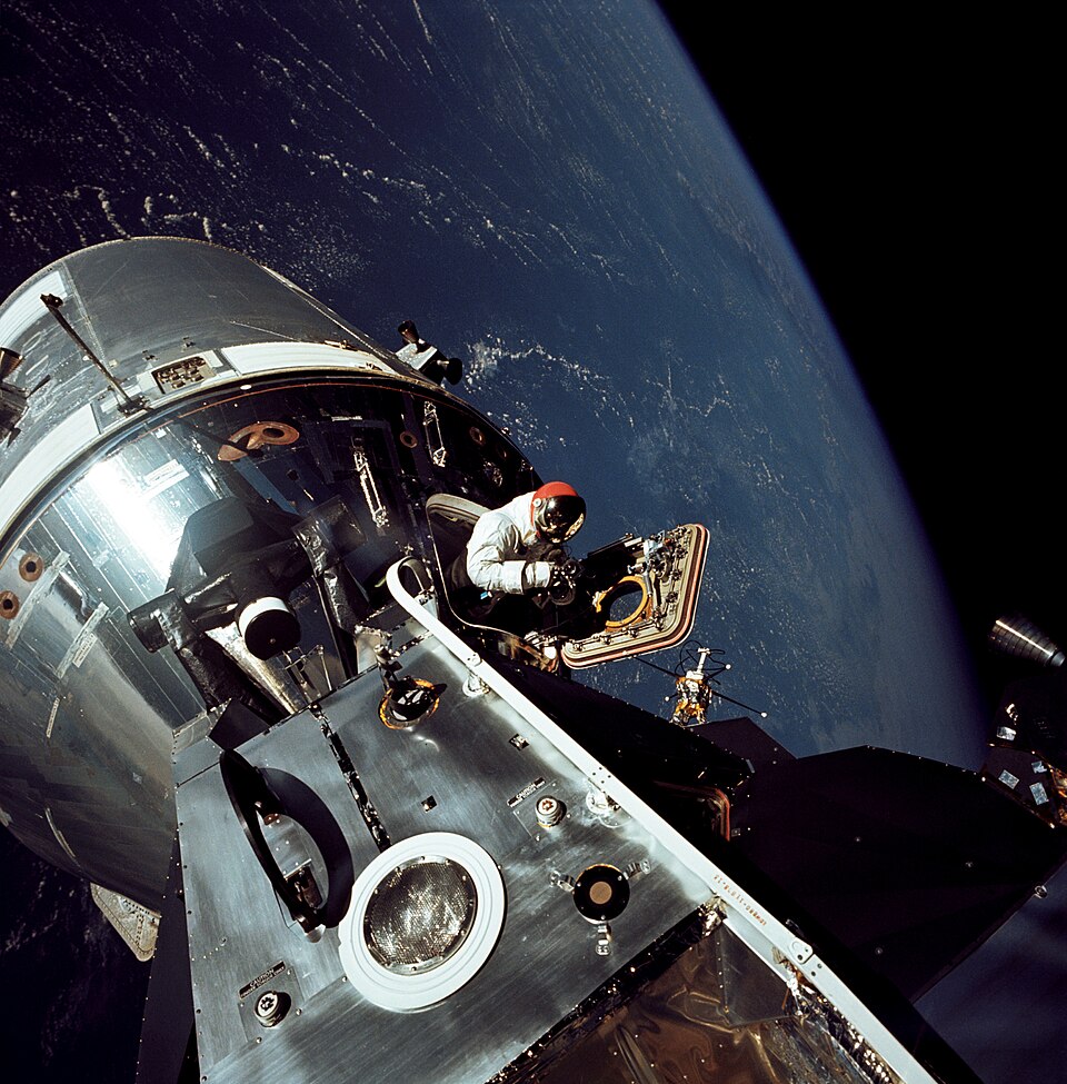 File:Apollo 9 astronaut Dave Scott.jpg