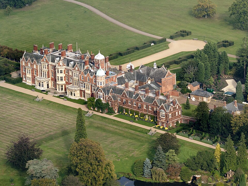 File:Sandringham House from the air (cropped).jpg