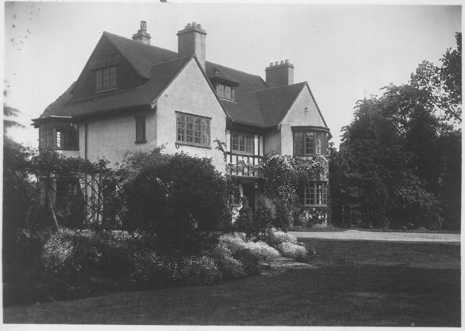 File:Tilford Way, Farnham.png