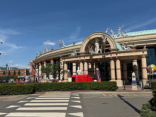 Exterior of the Trafford Centre, Manchester, UK, designed by Chapman Taylor and Leach Rhodes Walker, with sculptures by Colin Spofforth and Guy Portelli, 1998