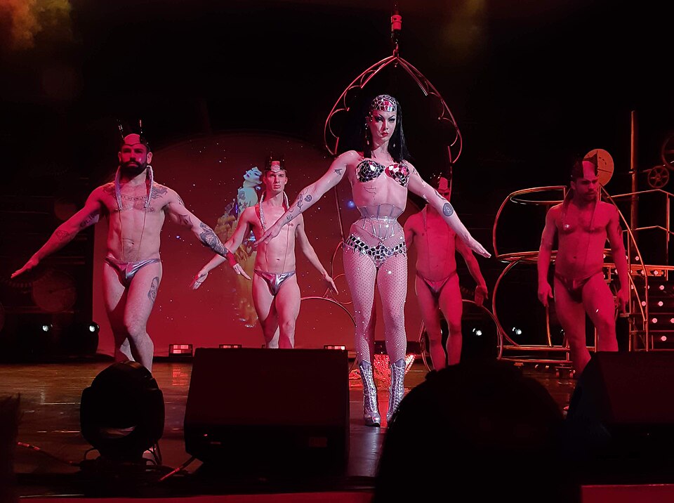File:Wtw2019 violet 3.jpg