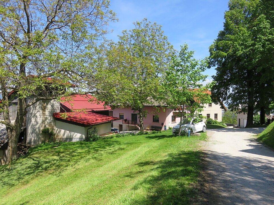 File:Črni Vrh Tabor Slovenia 1.jpg
