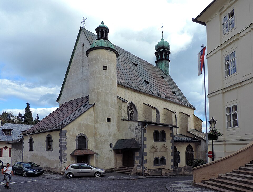 File:Kostol sv. Kataríny - panoramio.jpg