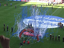 Sheffield Wednesday lift the 2005 League One Playoff Trophy