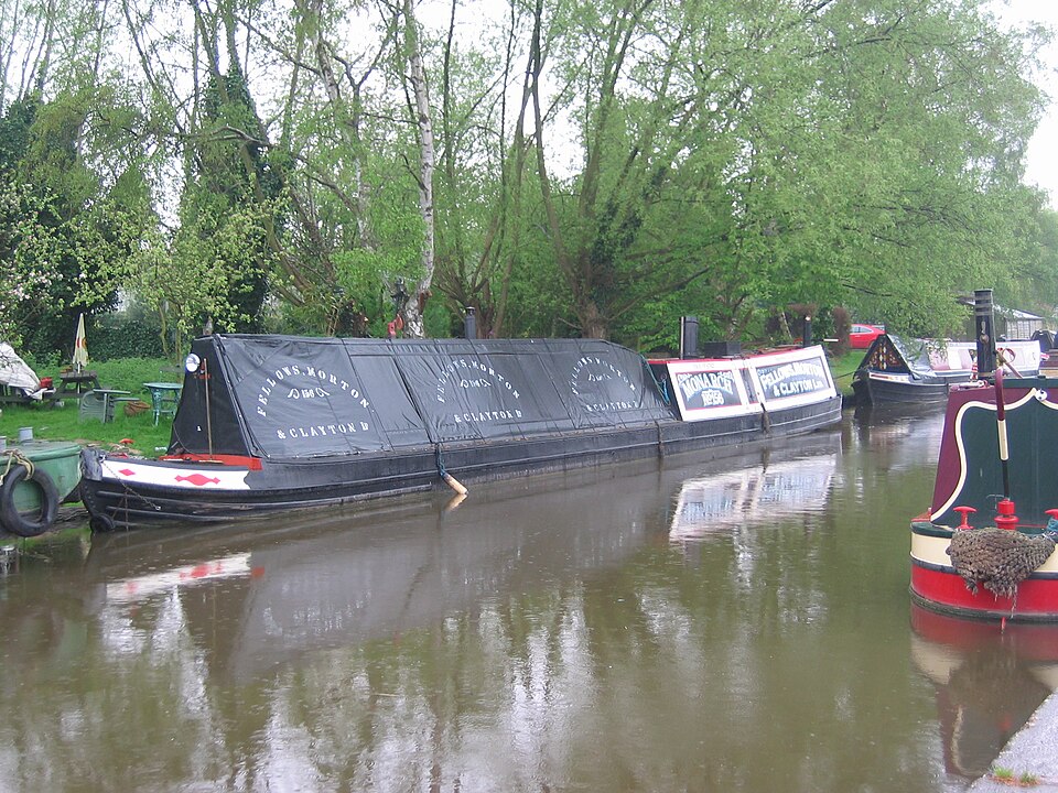 File:Fradley Junction1.jpg