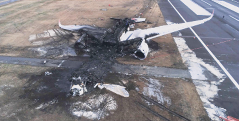 File:JA13XJ Aftermath photo.png