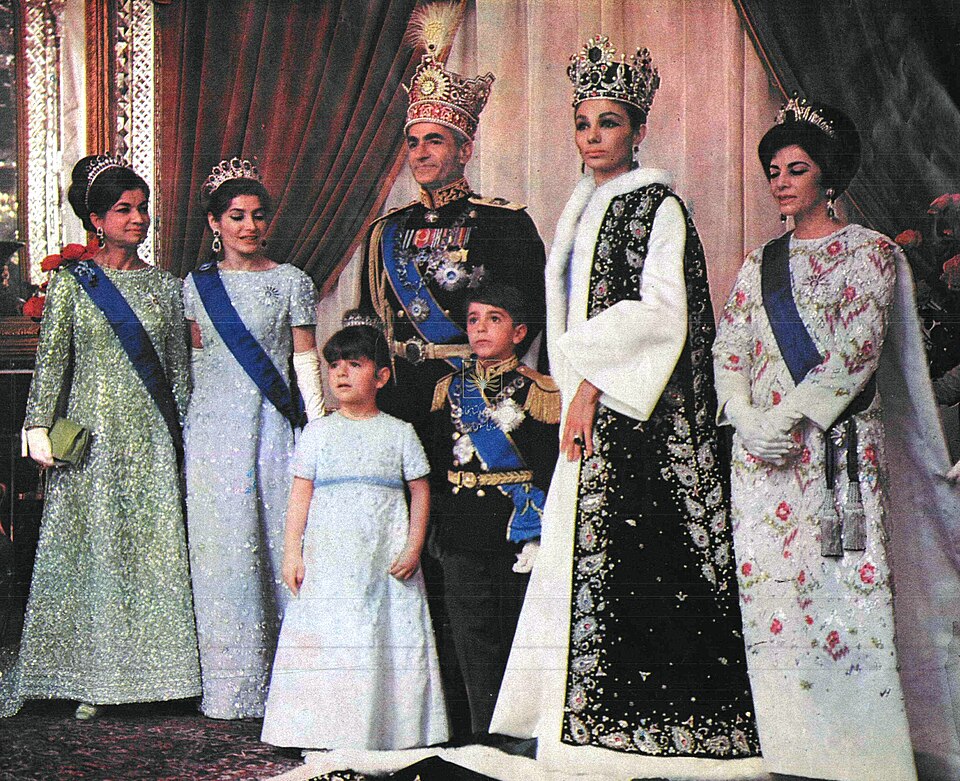 File:Pahlavi family coronation (cropped).jpg