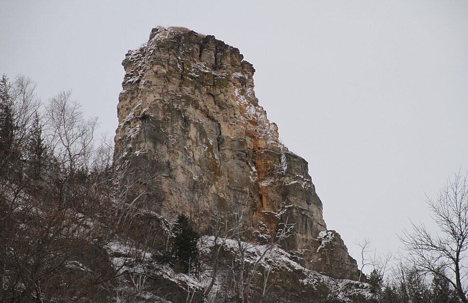 File:SugarLoafSnow.jpg