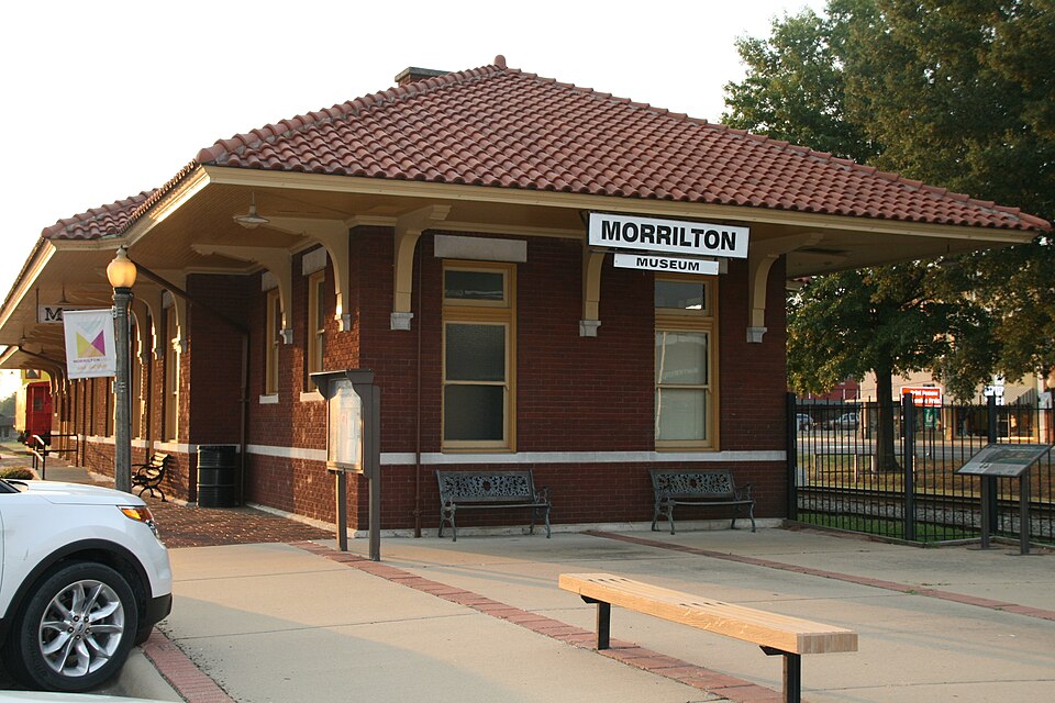 File:Train Station Morrilton.JPG