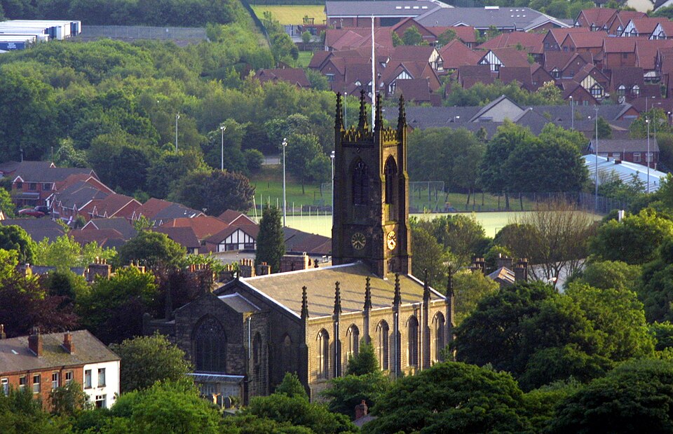 File:Horwich Parish Church.jpg