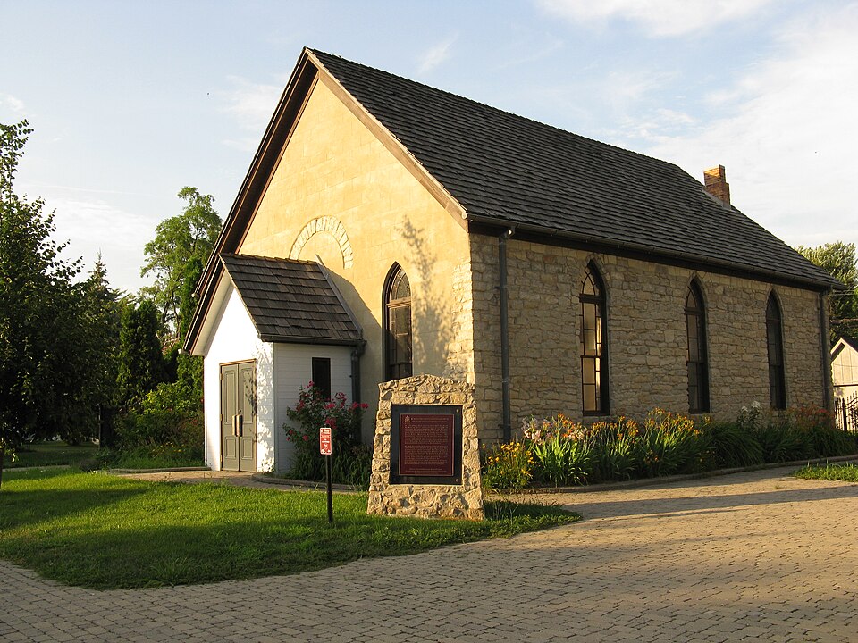 File:Nazrey African Methodist Episcopal Church NHS.jpg