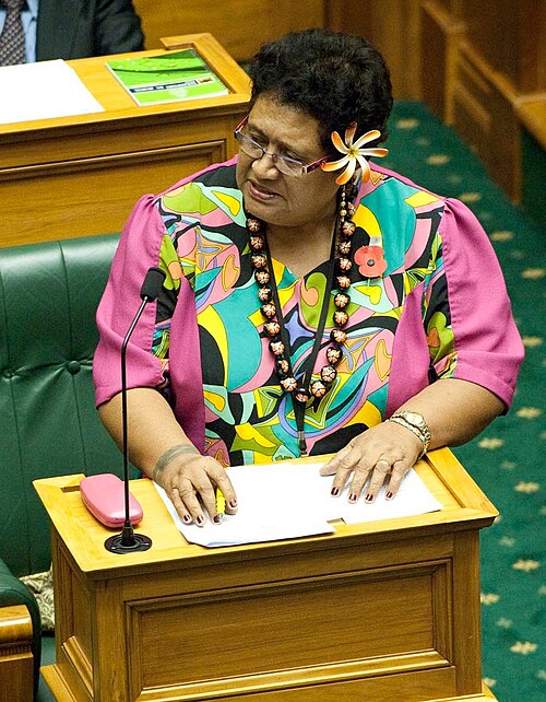 File:Vaaiga Tukuitonga speaking2 2013.jpg