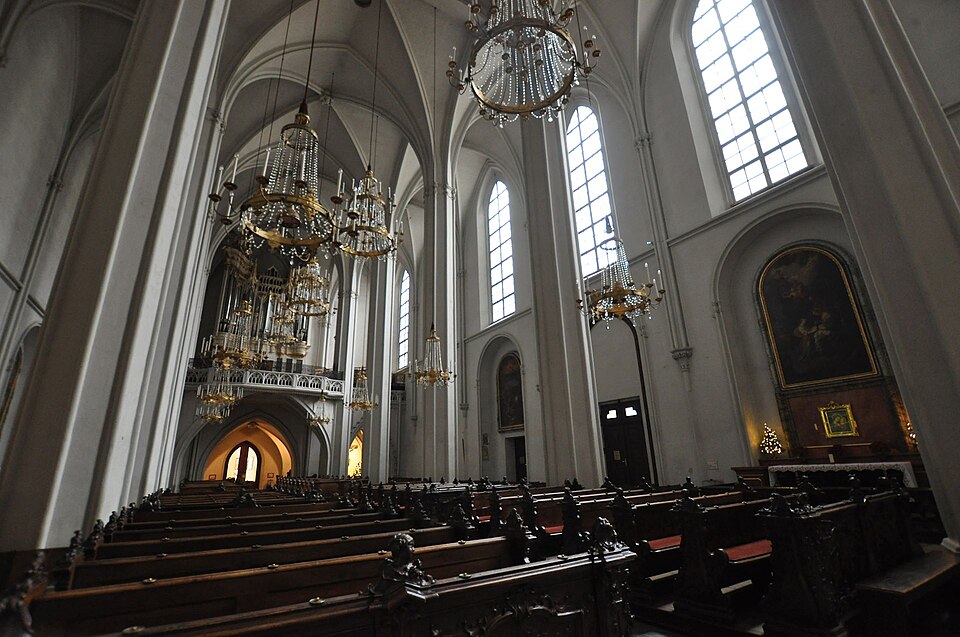 File:Wien, Auginstinerkirche (1340) (38751239735).jpg